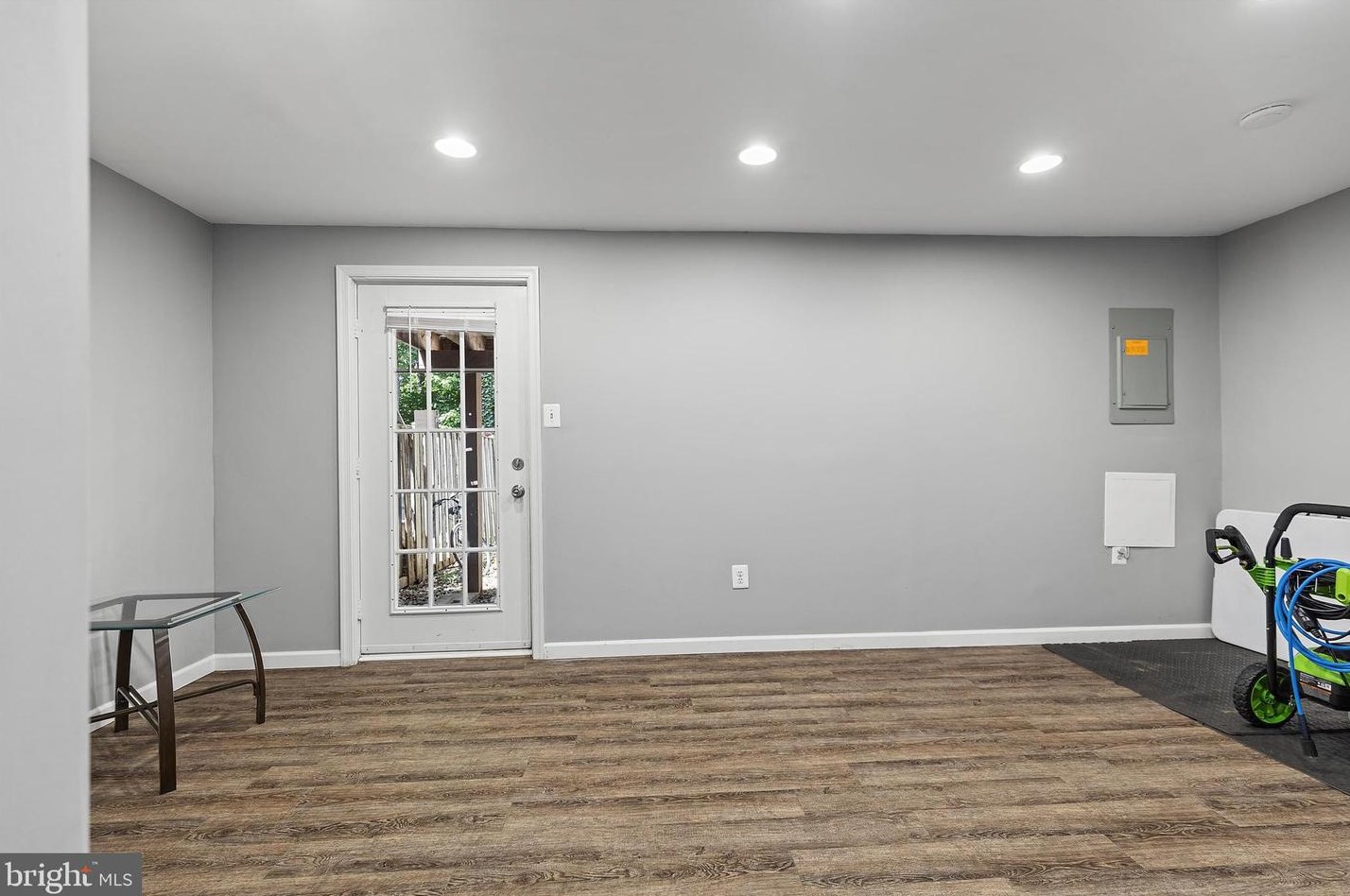 15244 Streamside Ct, Dumfries VA  22025-3021 exterior