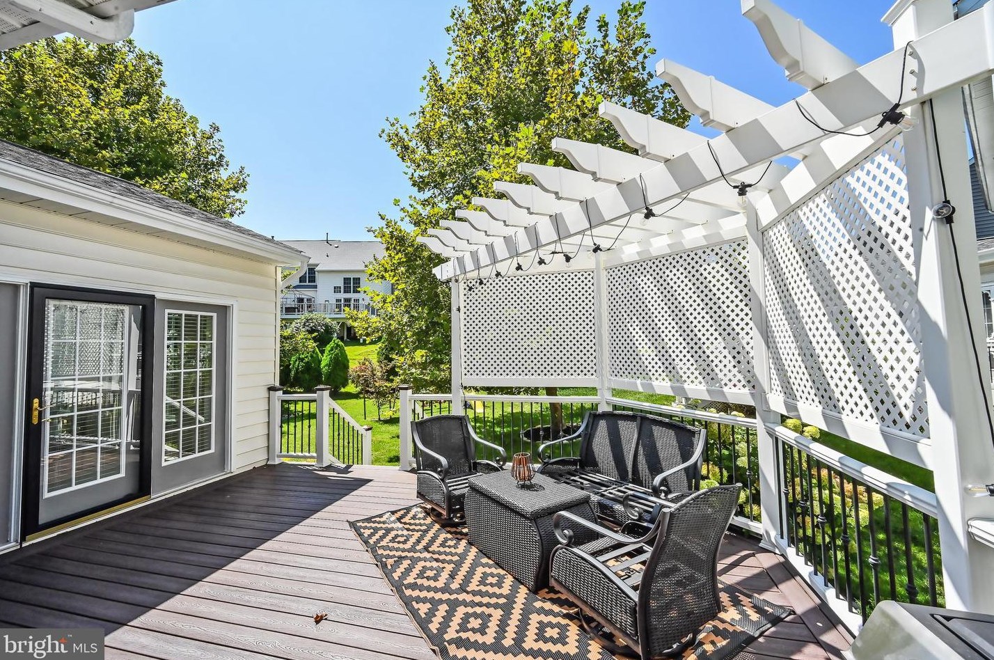 8393 Mineral Spg Dr, Manassas VA 20112-2420 exterior