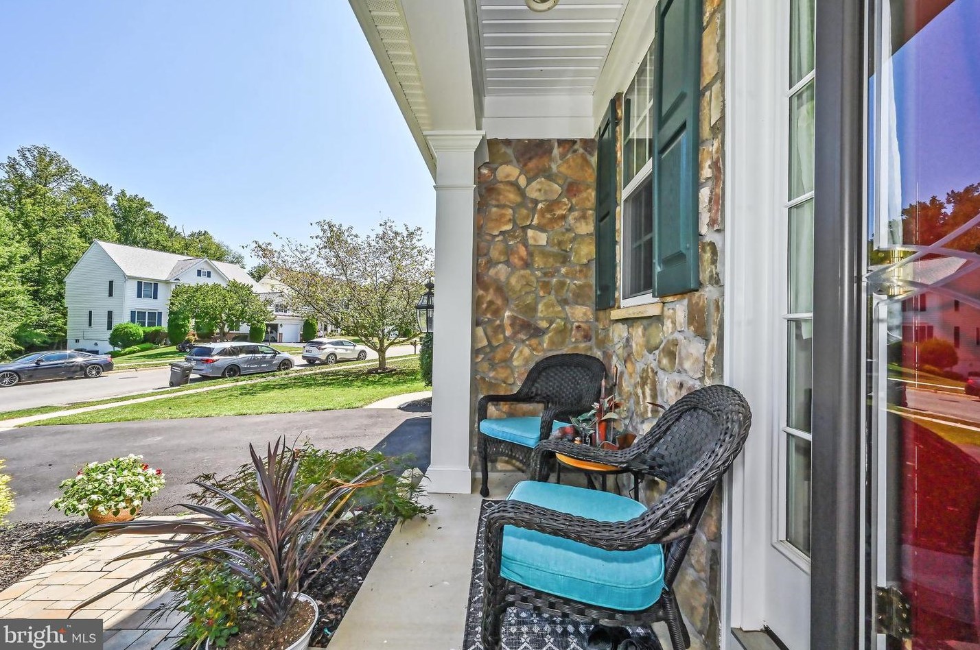 8393 Mineral Spg Dr, Manassas VA 20112-2420 exterior