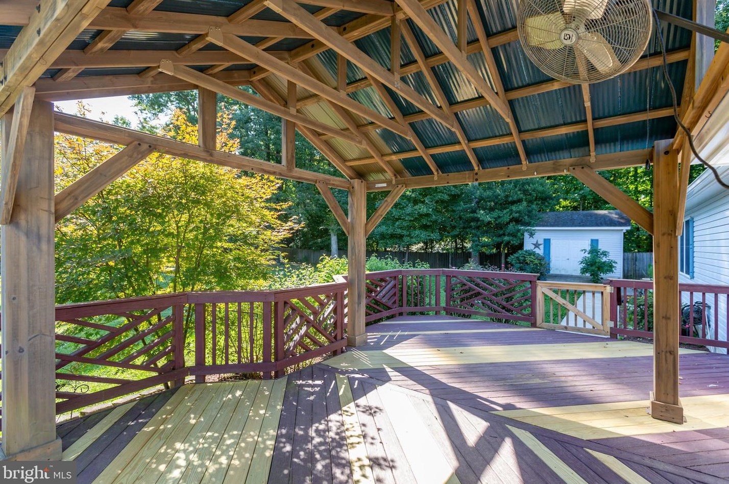 10647 Moore Dr, Manassas VA 20111-2929 exterior