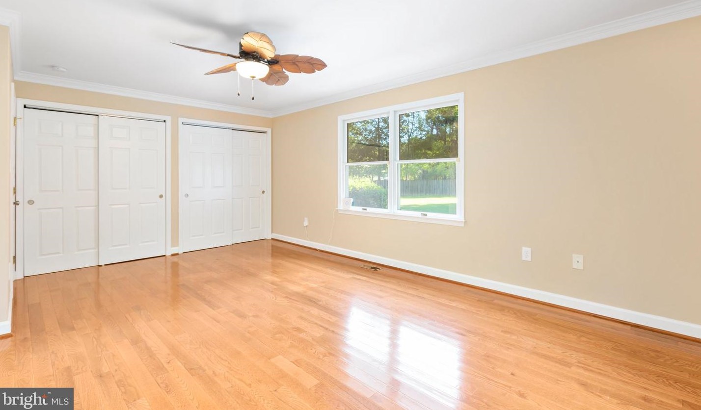 10647 Moore Dr, Manassas VA 20111-2929 exterior