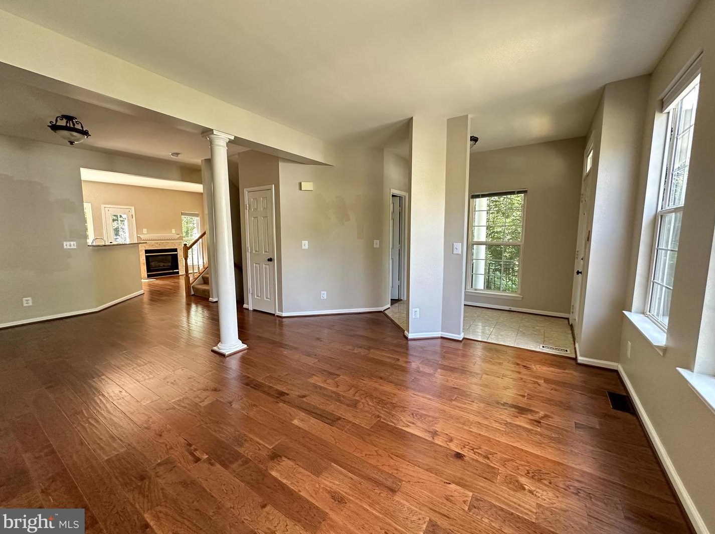 15550 Winding Creek Dr, Dumfries VA  22025-3066 exterior