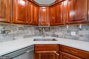 17616 Chisholm Ln, Dumfries, VA 22026 - Photo 7