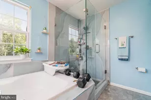 17616 Chisholm Ln, Dumfries, VA 22026 - Photo 19