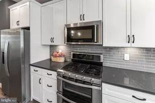 1690 Dunnington Pl, Dumfries, VA 22026 - Photo 21