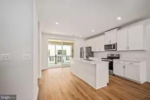 2636 Neabsco Common Pl, Woodbridge, VA 22191 - Photo 17