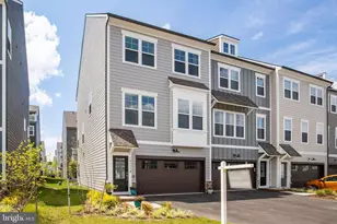 18351 Moss Gdn Rd, Dumfries, VA 22026 - Photo 3