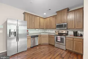 14718 Mason Creek Cir, Woodbridge, VA 22191 - Photo 7