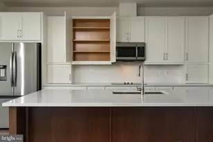 647 Angelfish Wy, Woodbridge, VA 22191 - Photo 9