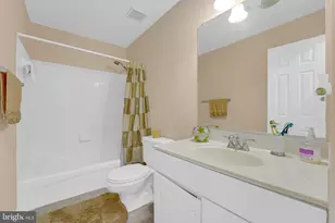 14197 Madrigal Dr, Woodbridge, VA 22193 - Photo 37