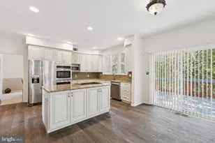 17456 Terri Ct, Dumfries, VA 22026 - Photo 13