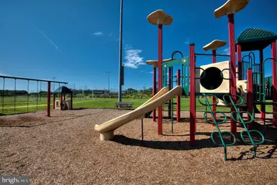 17822 Southern Shores Drive, Dumfries, VA 22026 - Photo 33