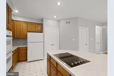 10940 Meanderview Court, Manassas, VA 20111 - Photo 17