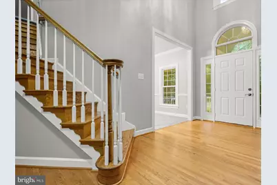 10940 Meanderview Court, Manassas, VA 20111 - Photo 5