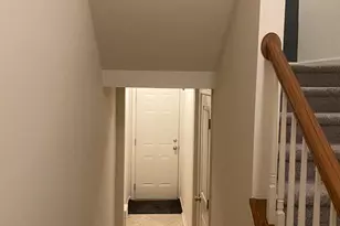 8049 Crescent Park Dr, Gainesville, VA 20155 - Photo 5