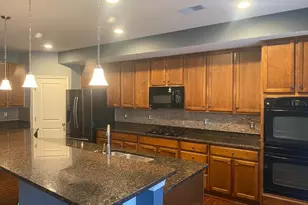 8049 Crescent Park Dr, Gainesville, VA 20155 - Photo 17