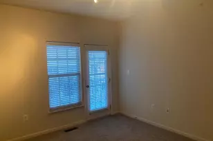 8049 Crescent Park Dr, Gainesville, VA 20155 - Photo 33