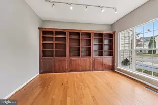 15730 Marbury Heights Way, Montclair, VA 22025 - Photo 21