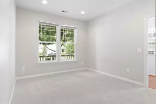 17251 Four Seasons Dr, Dumfries, VA 22025 - Photo 39