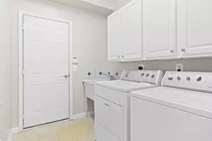 17251 Four Seasons Dr, Dumfries, VA 22025 - Photo 35