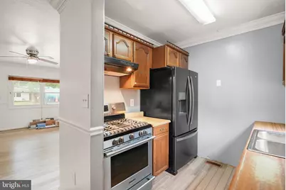 7726 Amherst Drive, Manassas, VA 20111 - Photo 9