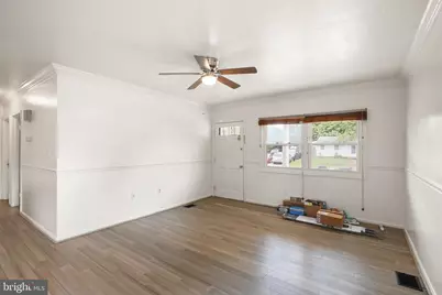 7726 Amherst Drive, Manassas, VA 20111 - Photo 5