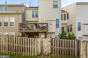 10106 Sir Reynard Ln, Bristow, VA 20136 - Photo 25