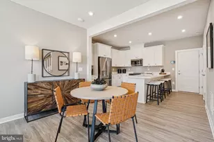 17814 Southern Shrs Dr, Dumfries, VA 22026 - Photo 5