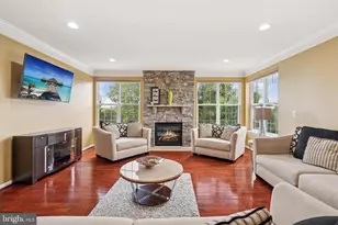 16249 Chase Eagle Ln, Woodbridge, VA 22191 - Photo 17