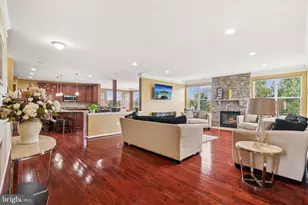 16249 Chase Eagle Ln, Woodbridge, VA 22191 - Photo 13