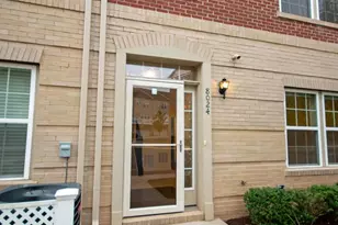 8024 Cayzer Ln, Gainesville, VA 20155 - Photo 3