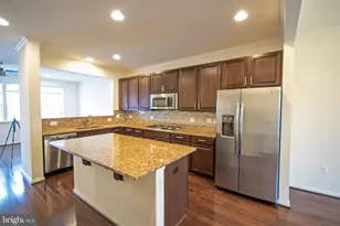 8024 Cayzer Ln, Gainesville, VA 20155 - Photo 21