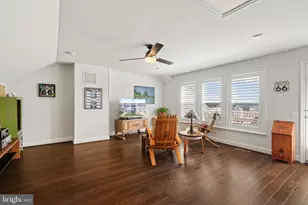 1857 Shadding Bay Ln, Dumfries, VA 22026 - Photo 21