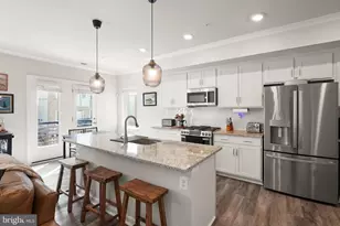 1317 Rail Stop Dr, Woodbridge, VA 22191 - Photo 11