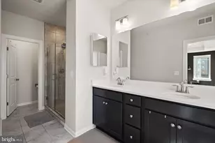 1317 Rail Stop Dr, Woodbridge, VA 22191 - Photo 23