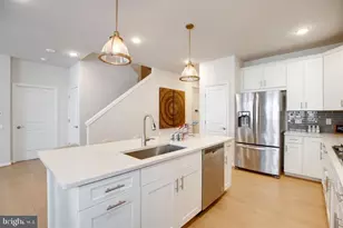 6868 Moonstone Peony Ln, Haymarket, VA 20169 - Photo 7