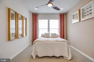 6868 Moonstone Peony Ln, Haymarket, VA 20169 - Photo 25