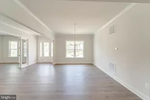 8701 Maple Springs Pl, Manassas, VA 20112 - Photo 11