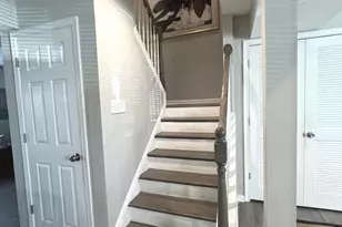 1344 Redbud Ct, Woodbridge, VA 22191 - Photo 9