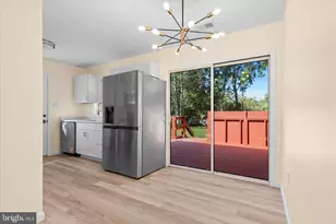 14220 Fallbrook Ln, Woodbridge, VA 22193 - Photo 23