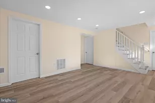 14220 Fallbrook Ln, Woodbridge, VA 22193 - Photo 5