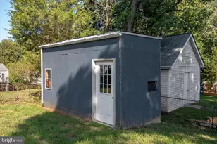 14220 Fallbrook Ln, Woodbridge, VA 22193 - Photo 31