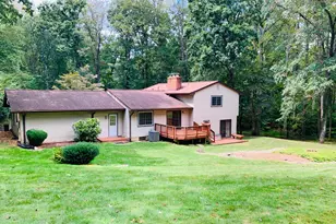 10203 Bent Tree Ln, Manassas, VA 20111 - Photo 3