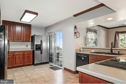 4716 Kentwood Lane, Woodbridge, VA 22193 - Photo 5