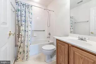 6868 Saddle Run Way, Gainesville, VA 20155 - Photo 35