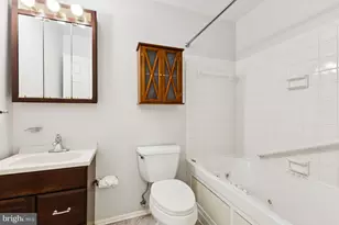 11977 William and Mary Cir, Woodbridge, VA 22192 - Photo 23