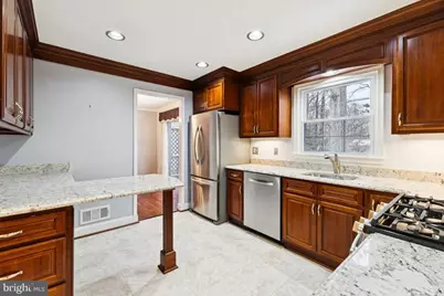 11977 William and Mary Circle, Woodbridge, VA 22192 - Photo 13