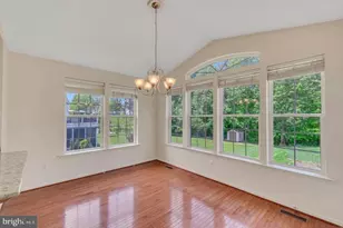 18776 Pier Trail Dr, Triangle, VA 22172 - Photo 9