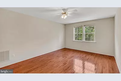 18776 Pier Trail Drive, Triangle, VA 22172 - Photo 13