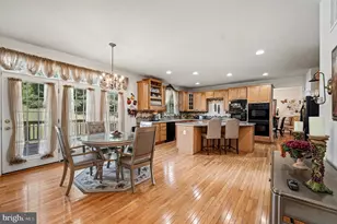 3320 McCorkle Ct, Triangle, VA 22172 - Photo 27